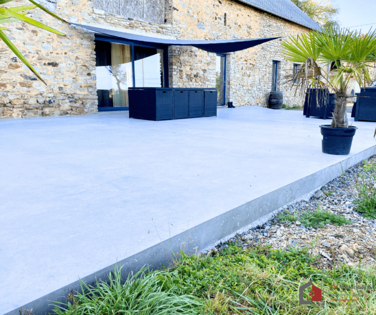 Terrasse pour une longère